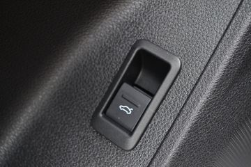 Voertuigafbeelding 37