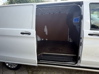 Voertuigafbeelding 8