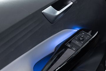 Voertuigafbeelding 7