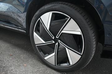 Voertuigafbeelding 4