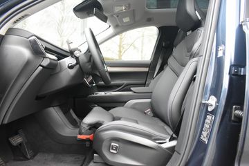 Voertuigafbeelding 8