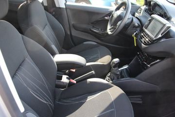 Voertuigafbeelding 18