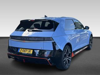 Voertuigafbeelding 3