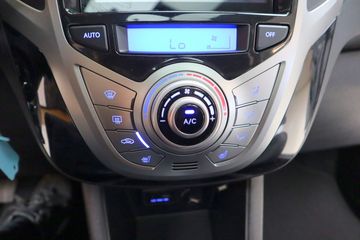 Voertuigafbeelding 13