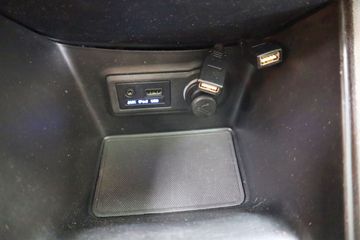 Voertuigafbeelding 16