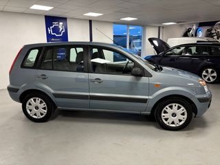 Voertuigafbeelding 4