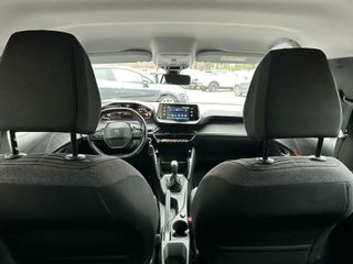 Voertuigafbeelding 6