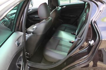 Voertuigafbeelding 16