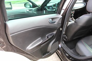 Voertuigafbeelding 17