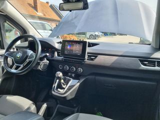 Voertuigafbeelding 13