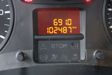 Voertuigafbeelding 8