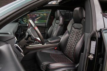 Voertuigafbeelding 6