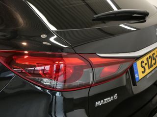 Voertuigafbeelding 6