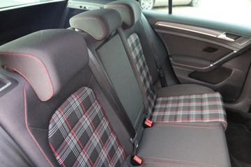 Voertuigafbeelding 76