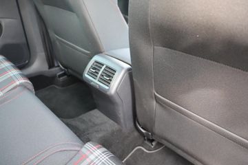 Voertuigafbeelding 77