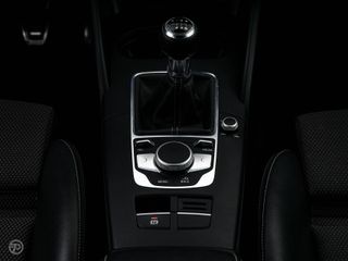 Voertuigafbeelding 30