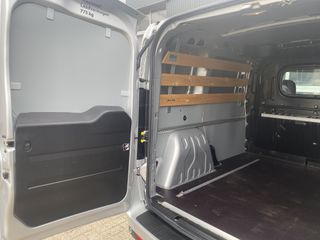 Voertuigafbeelding 17