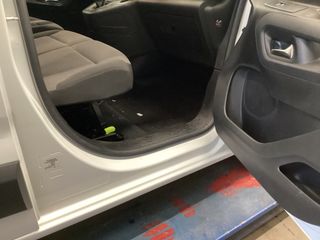 Voertuigafbeelding 42