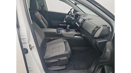 Voertuigafbeelding 8