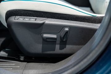 Voertuigafbeelding 17