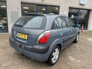 Voertuigafbeelding 12