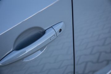 Voertuigafbeelding 8