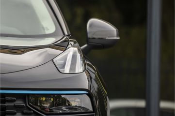 Voertuigafbeelding 3