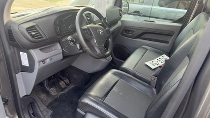 Voertuigafbeelding 12