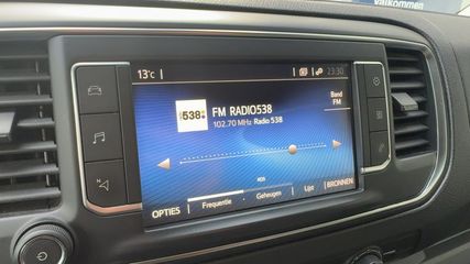 Voertuigafbeelding 6