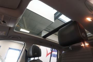 Voertuigafbeelding 16