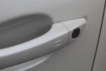 Voertuigafbeelding 11