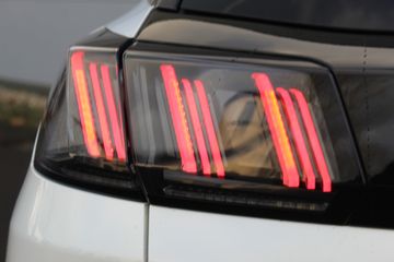 Voertuigafbeelding 7