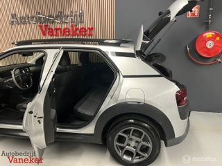 Voertuigafbeelding 6