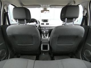 Voertuigafbeelding 10