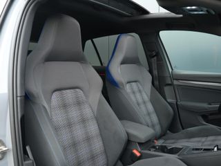 Voertuigafbeelding 32