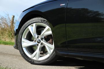 Voertuigafbeelding 12