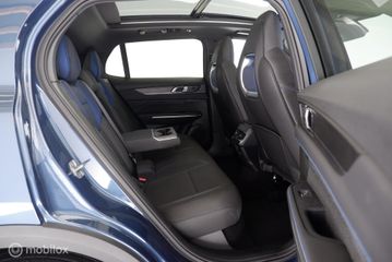 Voertuigafbeelding 12