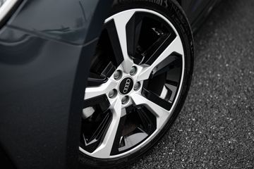 Voertuigafbeelding 6