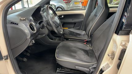 Voertuigafbeelding 6