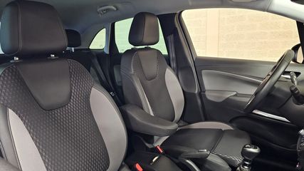 Voertuigafbeelding 9