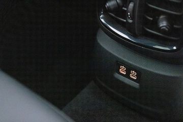 Voertuigafbeelding 13