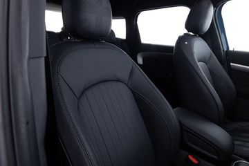 Voertuigafbeelding 4