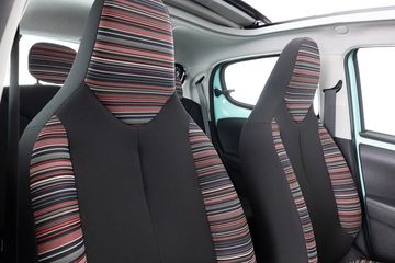 Voertuigafbeelding 4