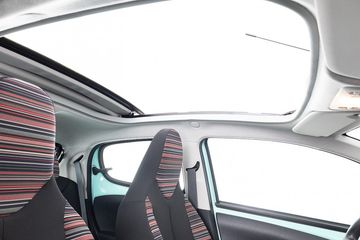 Voertuigafbeelding 5