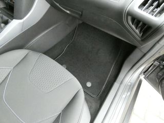 Voertuigafbeelding 32