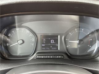 Voertuigafbeelding 15