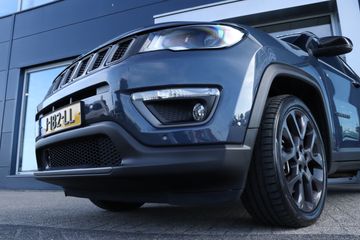 Voertuigafbeelding 10