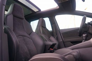 Voertuigafbeelding 6