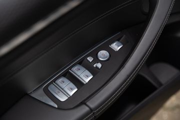 Voertuigafbeelding 24