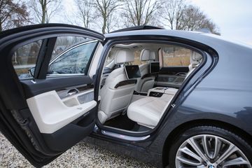 Voertuigafbeelding 2